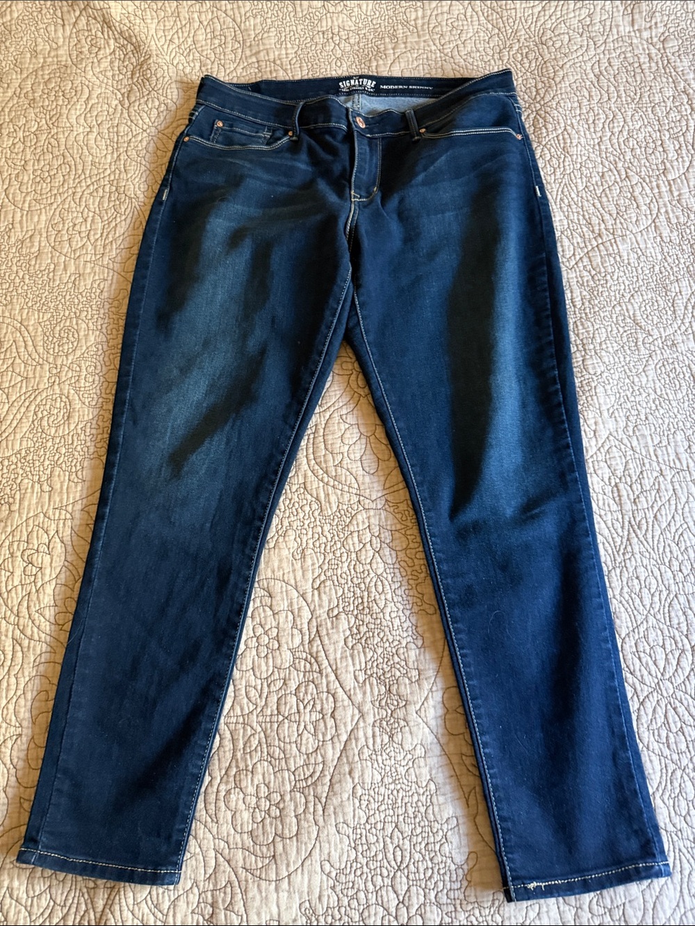 Signature Levi Strauss & Co Navy Denim Skinny Jeans Size 14S  Waist 32 Length 30